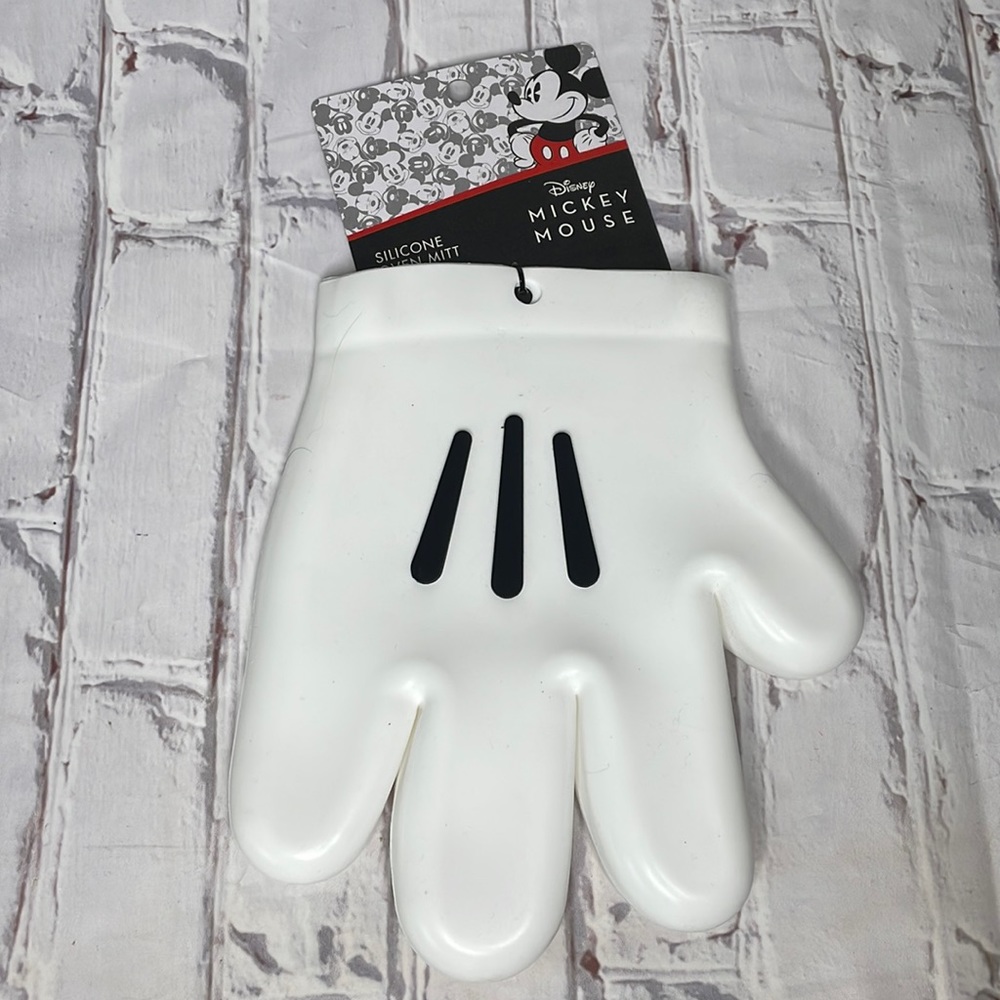Disney Mickey Mouse Silicone Oven Mitt